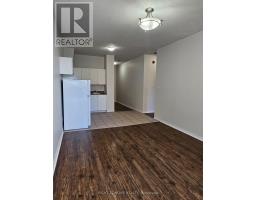 309 - 1801 Eglinton Avenue W, Toronto, ON M6E2H7 Photo 9