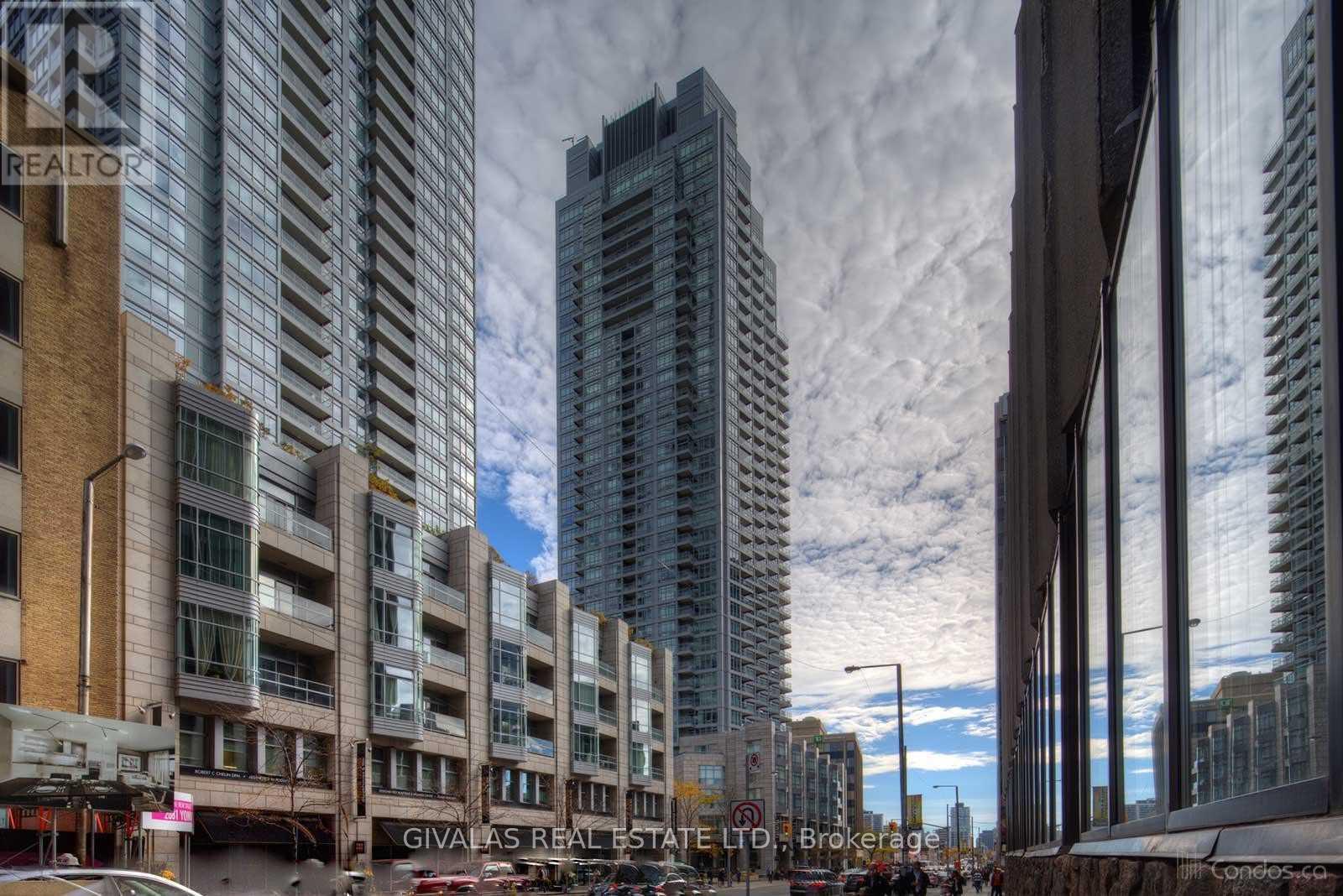 Photo of 2181 Yonge Street
