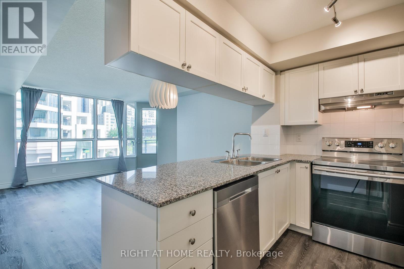 222- 230 Queens Quay West, Toronto, ON photo 23