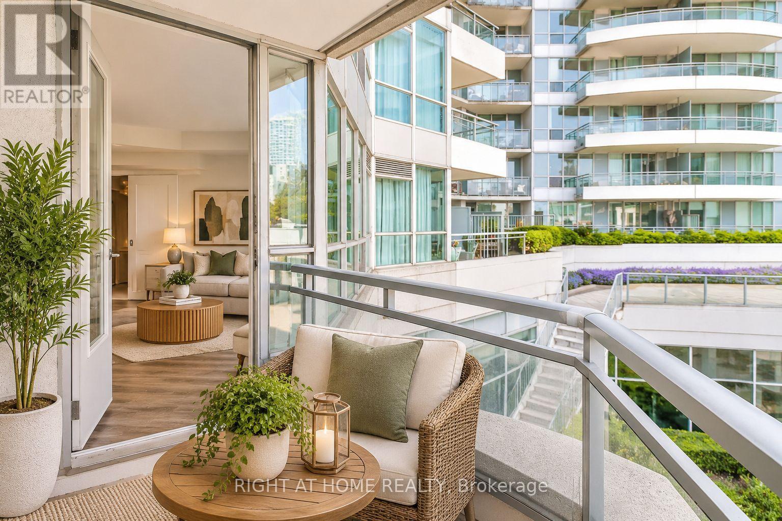 222- 230 Queens Quay West, Toronto, ON photo 8