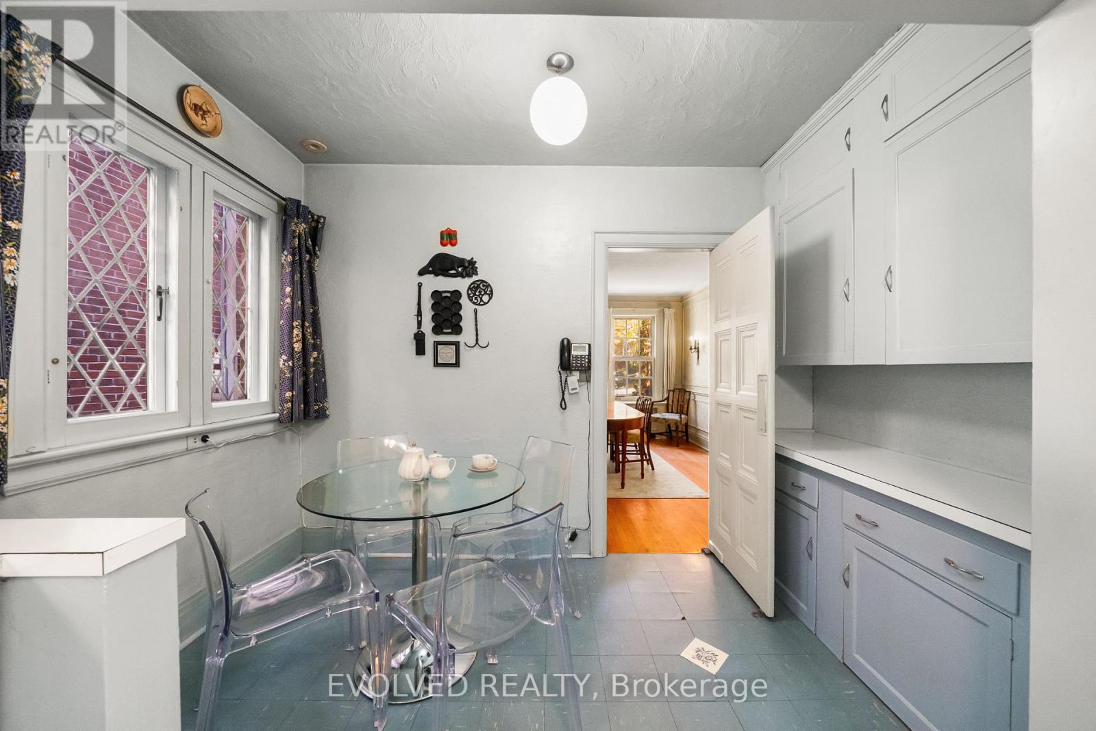 4 Dunloe Road, Toronto, ON photo 14