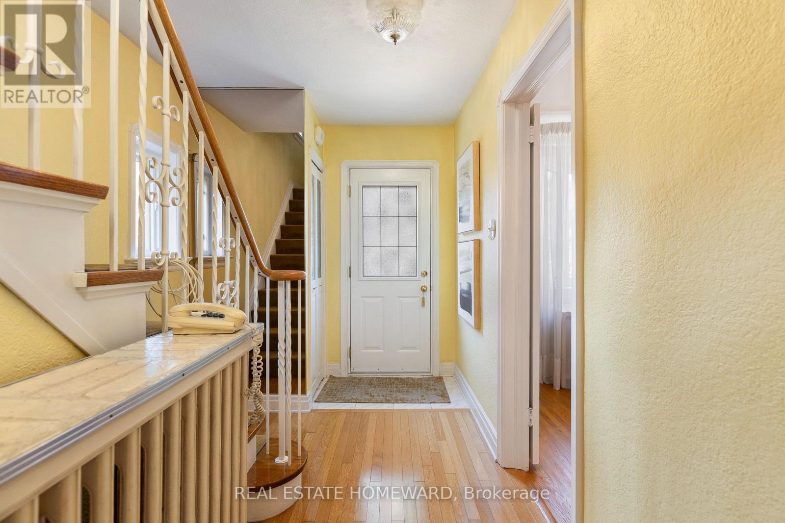 275 Blantyre Avenue, Toronto, ON photo 11