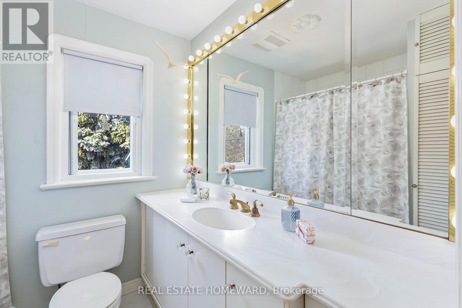 275 Blantyre Avenue, Toronto, ON photo 18