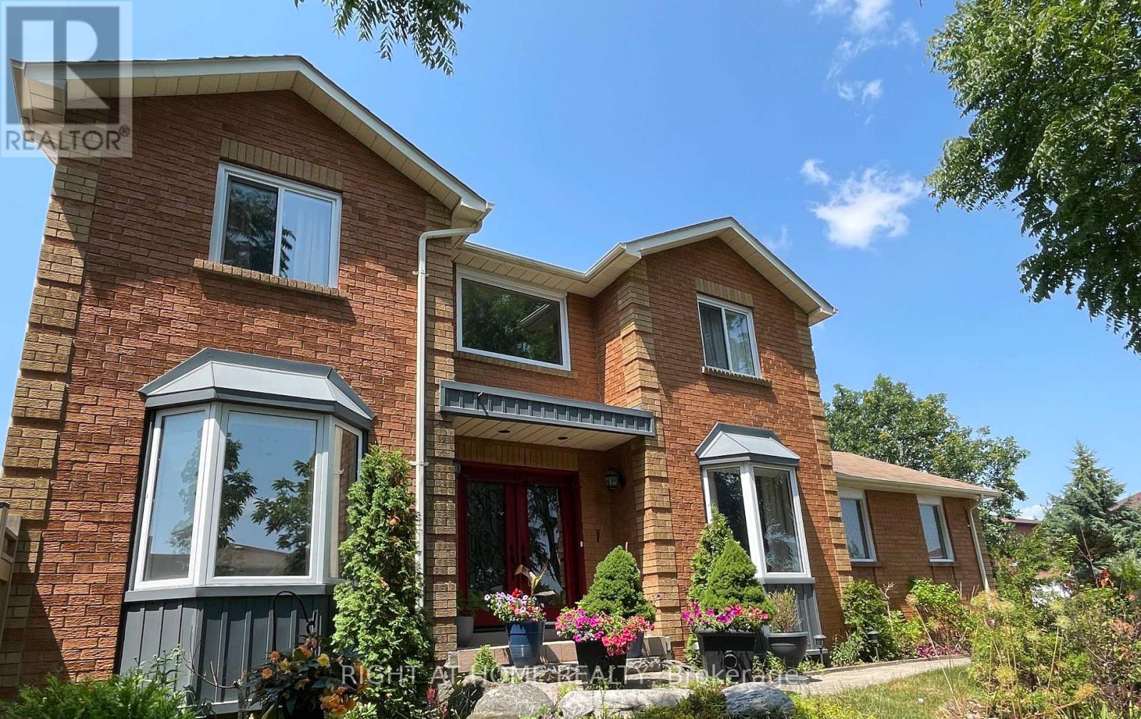 1689 Major Oaks Road, Pickering, ON