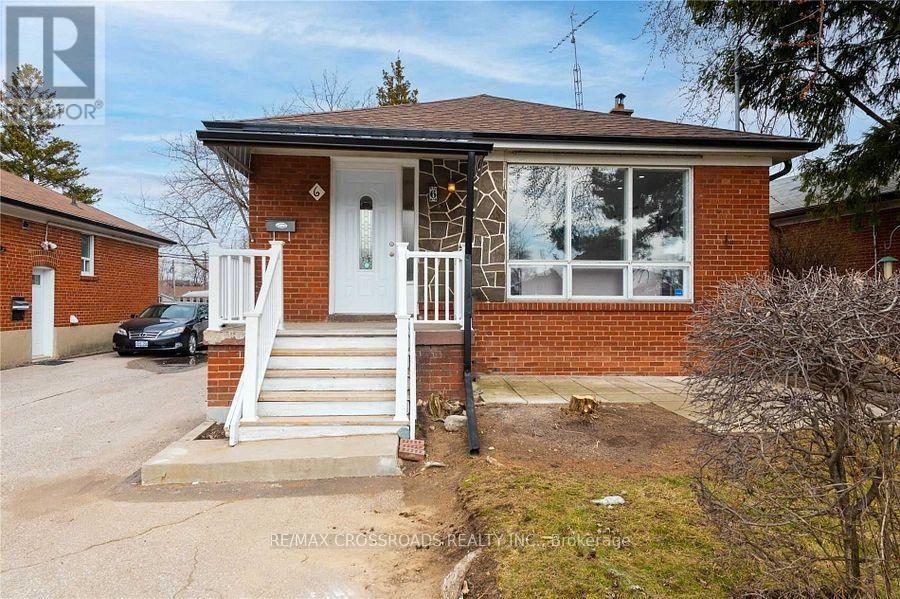 6 Larkhall Avenue, Toronto, ON photo 1