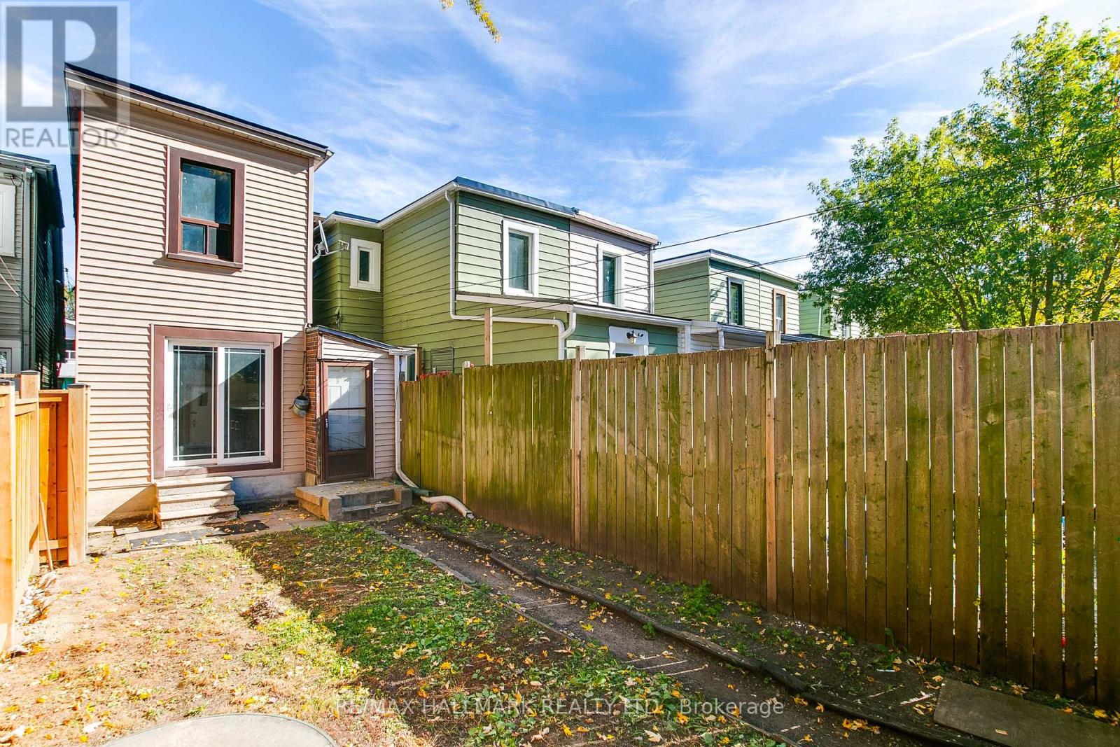 20 Kelvin Avenue, Toronto, ON photo 31