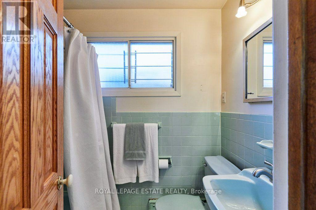 26 Bingham Avenue, Toronto, ON photo 10