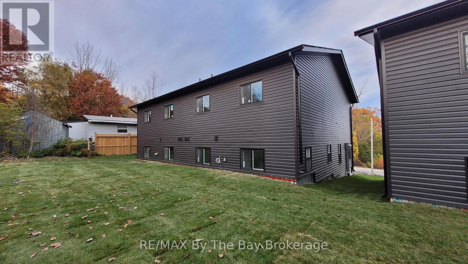 #1-436 5th Avenue, Tay photo 2