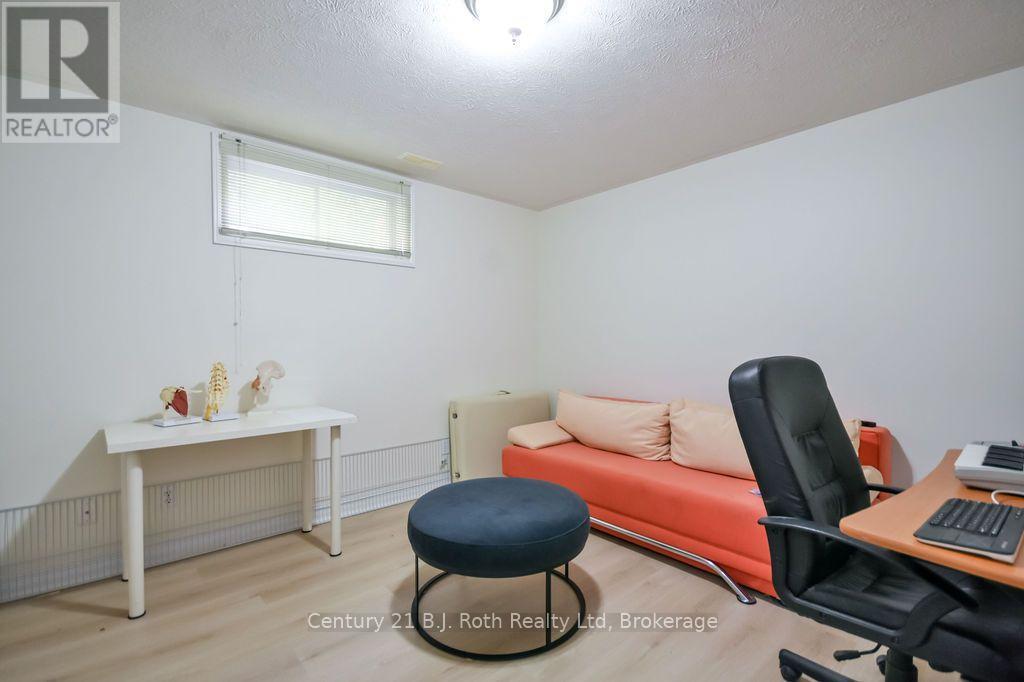 40 Marchand Drive, Penetanguishene photo 18