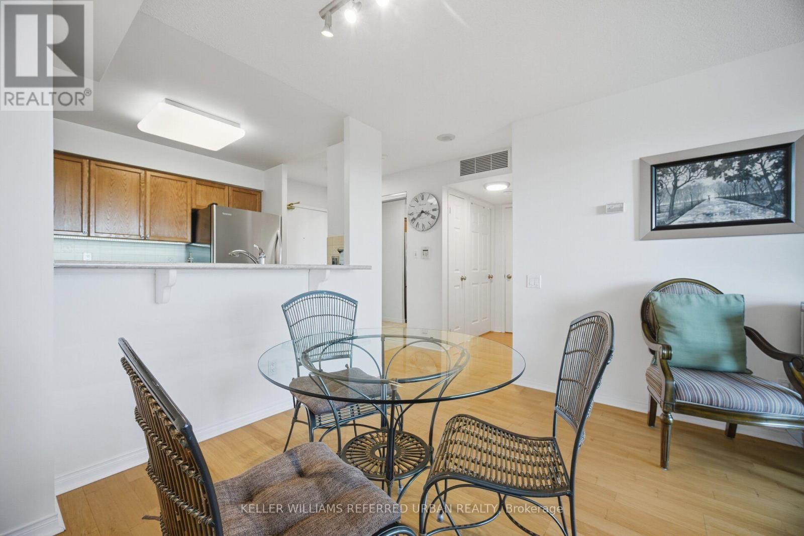 Ph307- 5 Emerald Lane, Vaughan, ON photo 6
