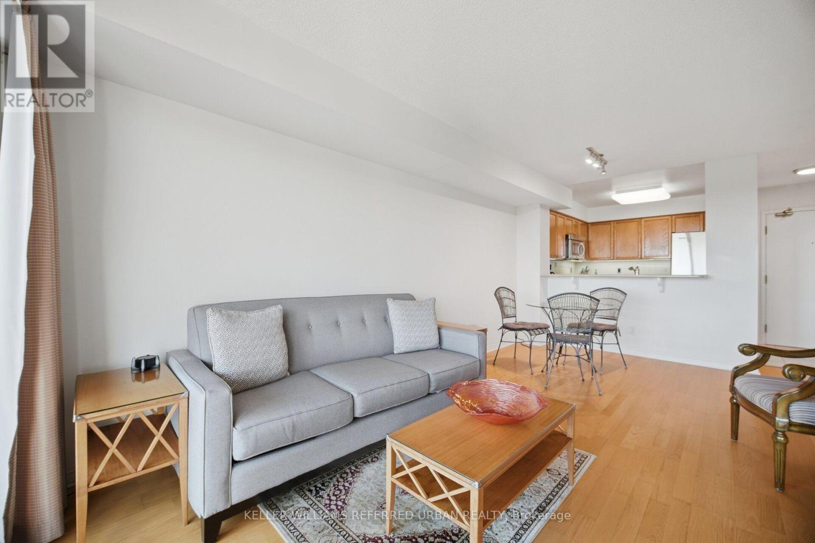 Ph307- 5 Emerald Lane, Vaughan, ON photo 8