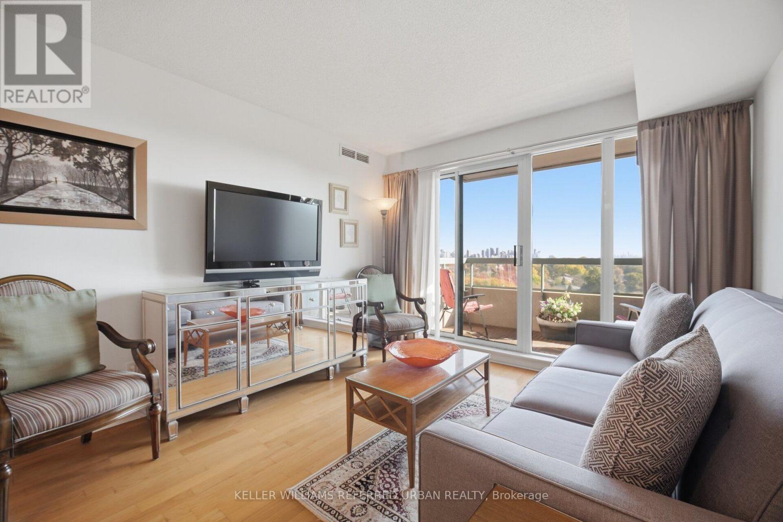 Ph307- 5 Emerald Lane, Vaughan, ON photo 9