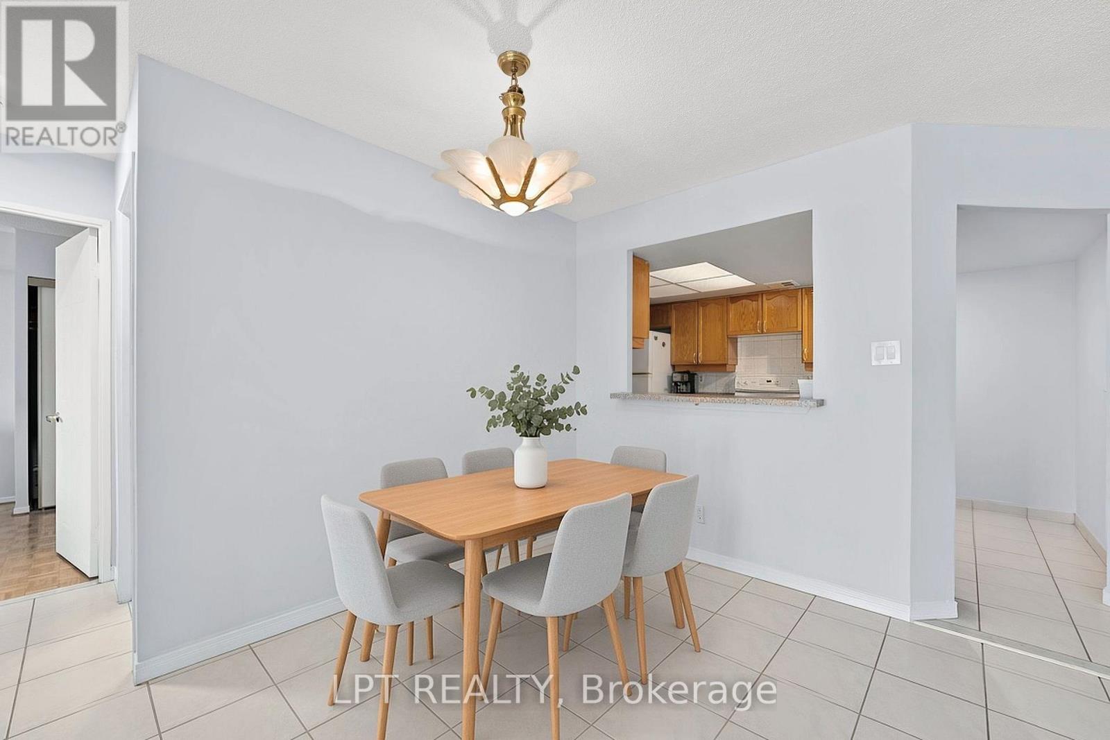 521- 32 Clarissa Drive, Richmond Hill, ON photo 11