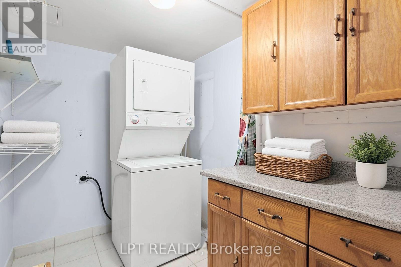 521- 32 Clarissa Drive, Richmond Hill, ON photo 9