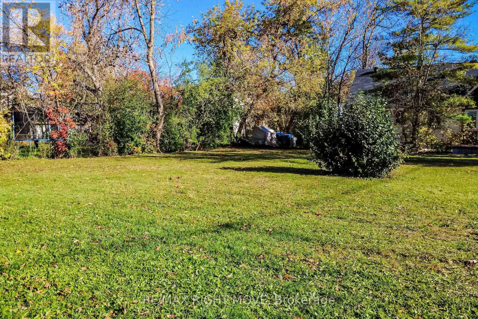 00110 James Street East, Orillia, ON photo 1