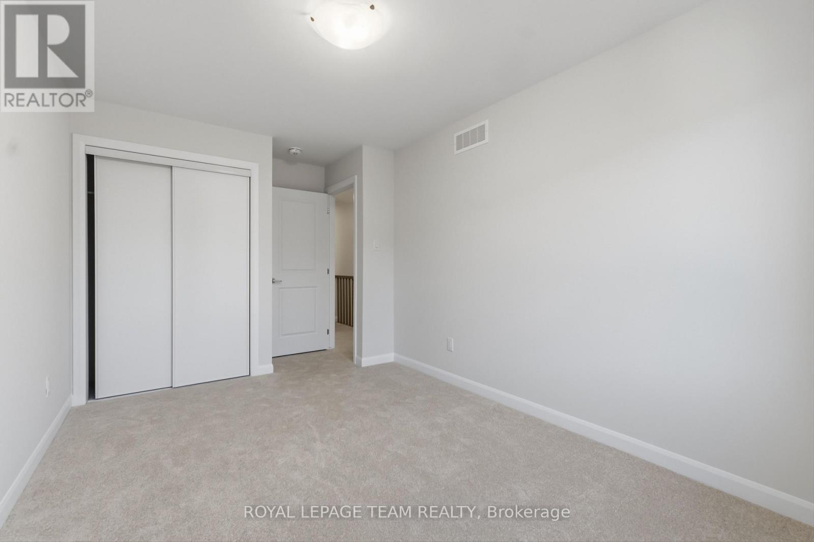 3 Bed, 3 Bath Townhouse for Sale in Ottawa – 831 FAIRLINE ROW, Ottawa – MLS# X12854668 - Image 37