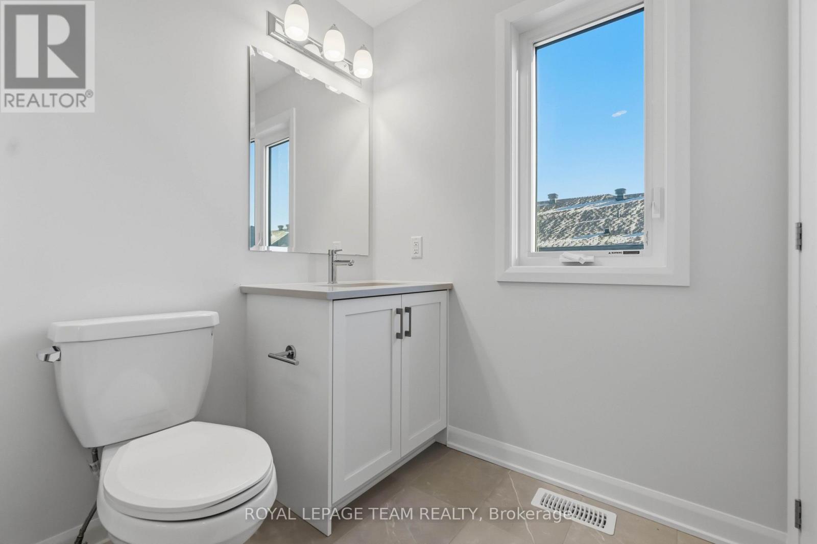 3 Bed, 3 Bath Townhouse for Sale in Ottawa – 831 FAIRLINE ROW, Ottawa – MLS# X12854668 - Image 31