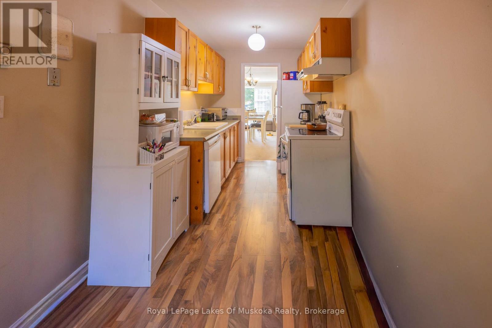 9 - 44 KING WILLIAM STREET, Huntsville — photo 9