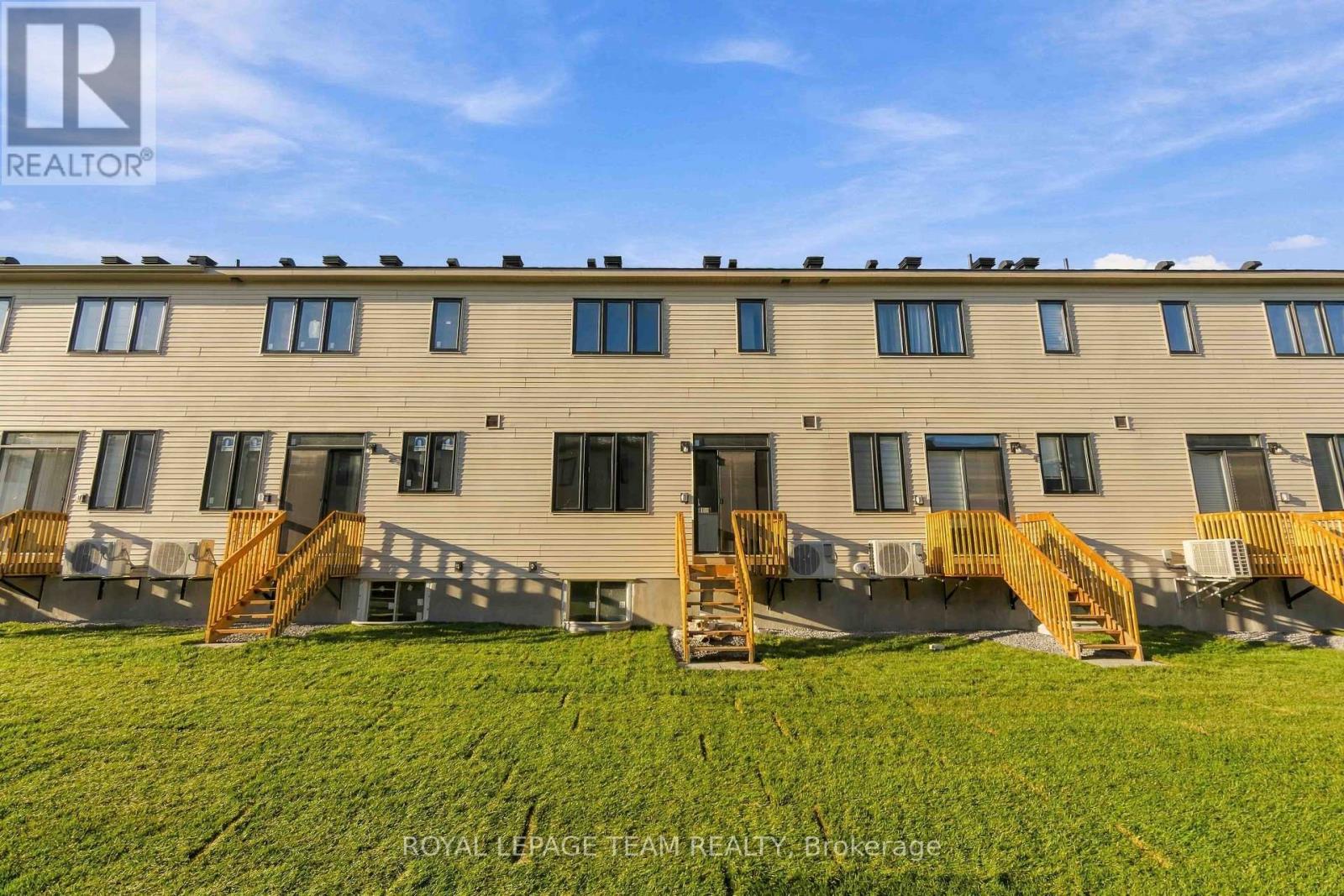 3 Bed, 3 Bath Townhouse for Sale in Ottawa – 831 FAIRLINE ROW, Ottawa – MLS# X12854668 - Image 48
