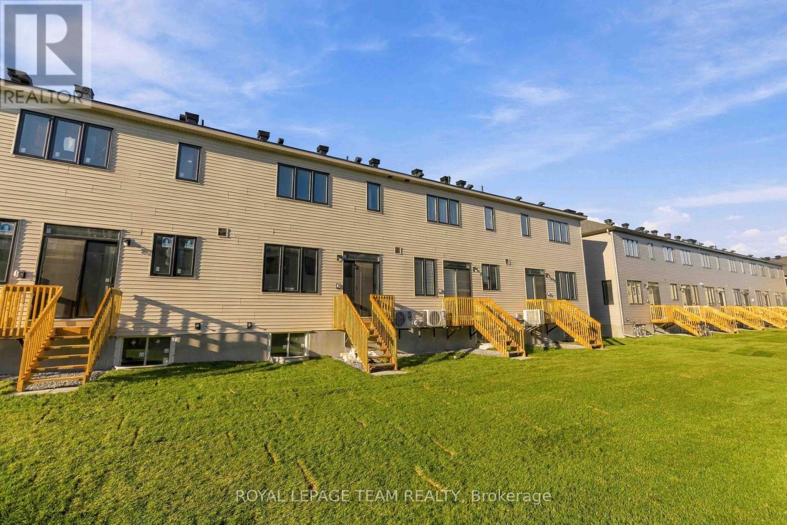 3 Bed, 3 Bath Townhouse for Sale in Ottawa – 831 FAIRLINE ROW, Ottawa – MLS# X12854668 - Image 49