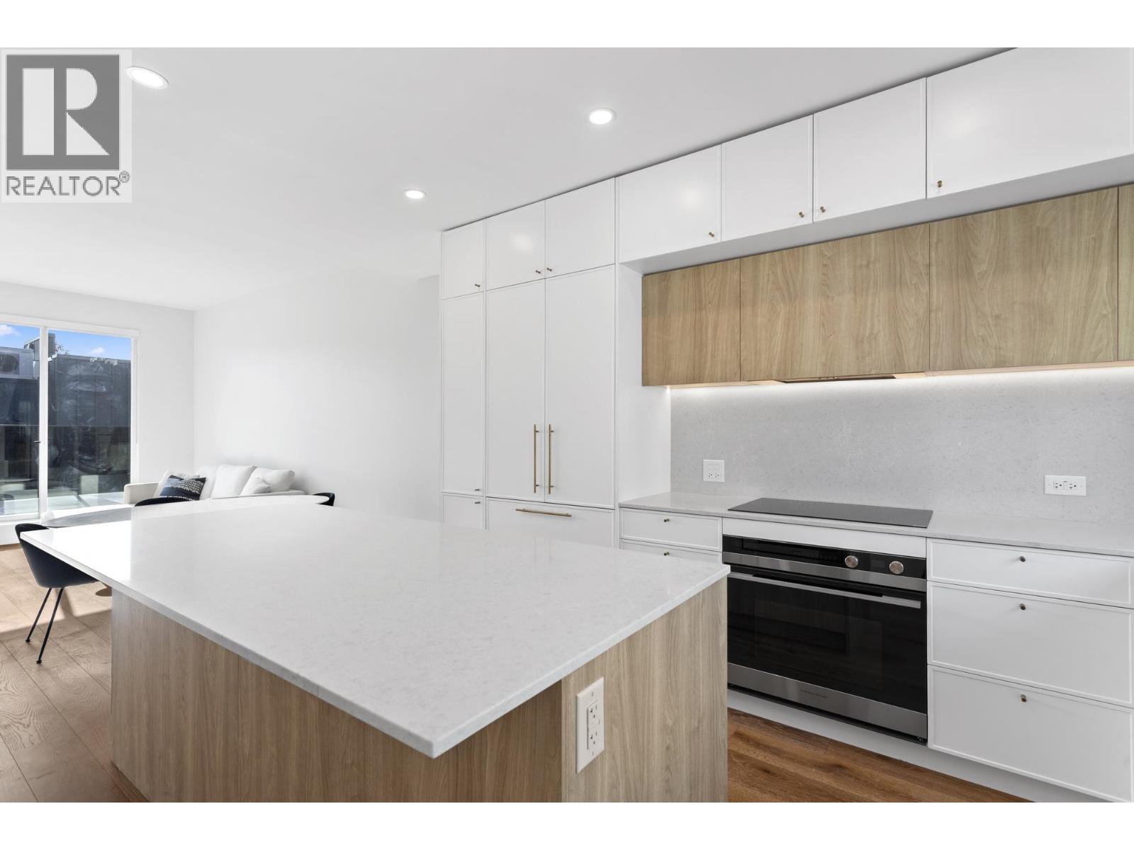 234 602 E 2nd Street, North Vancouver — photo 4