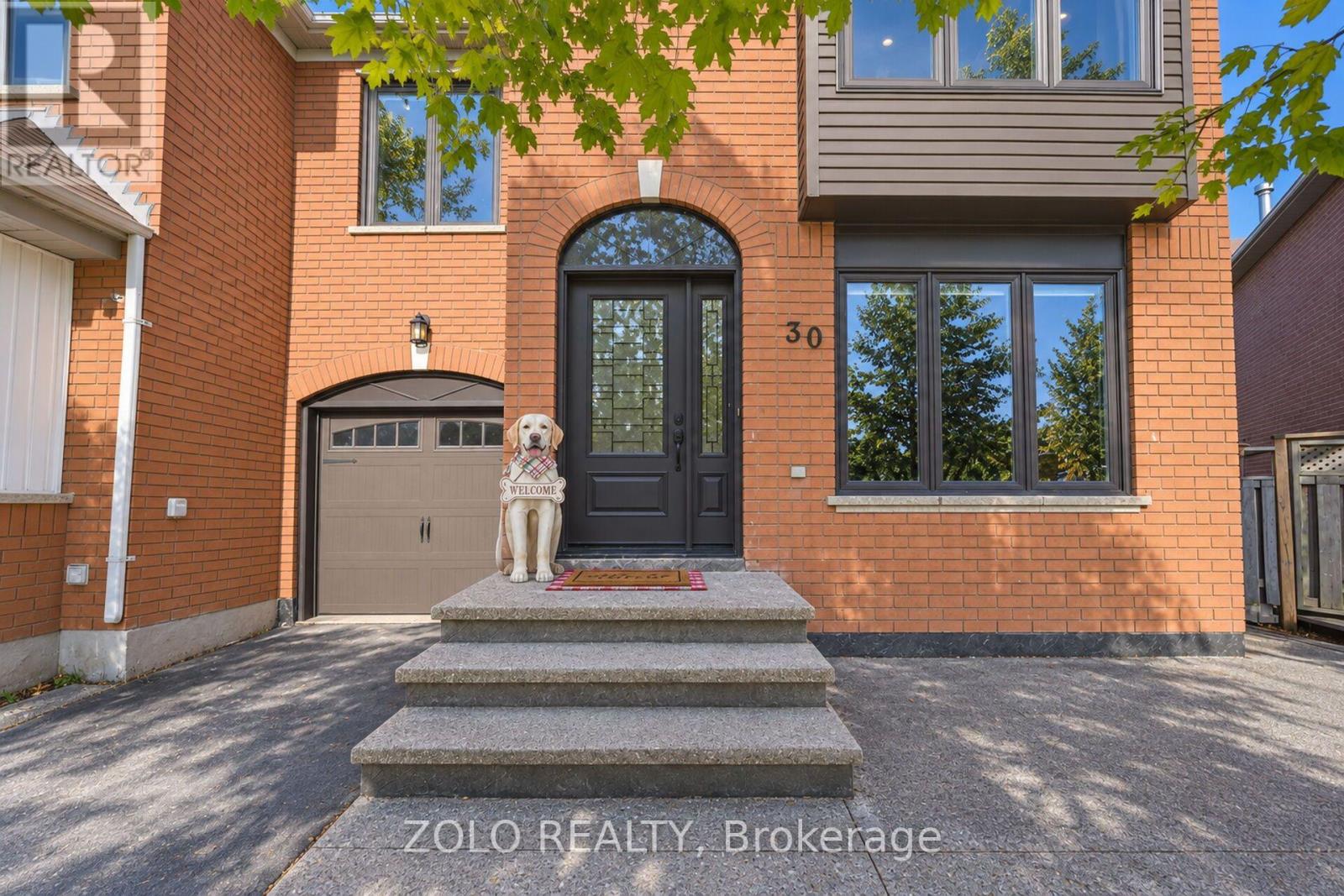30 Morningdew Crescent, Brampton, ON photo 3