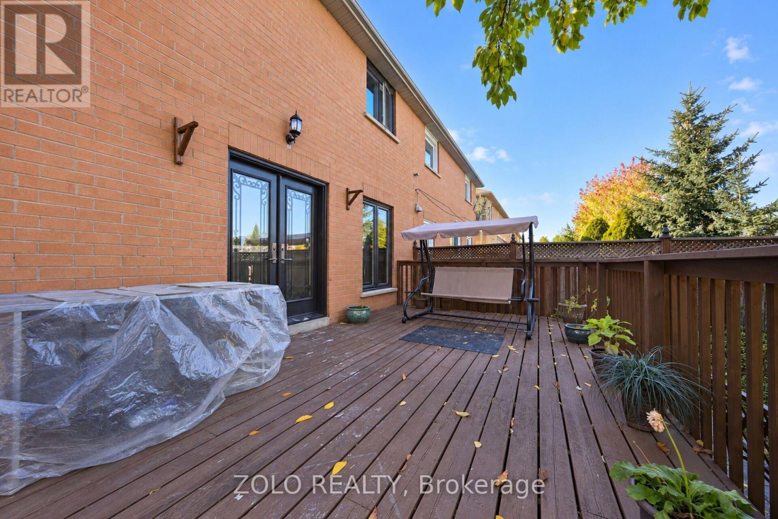 30 Morningdew Crescent, Brampton, ON photo 33