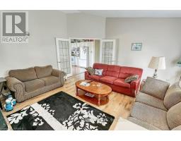 Living room - 8790 Ninth Line, Halton Hills, ON L0P1K0 Photo 13