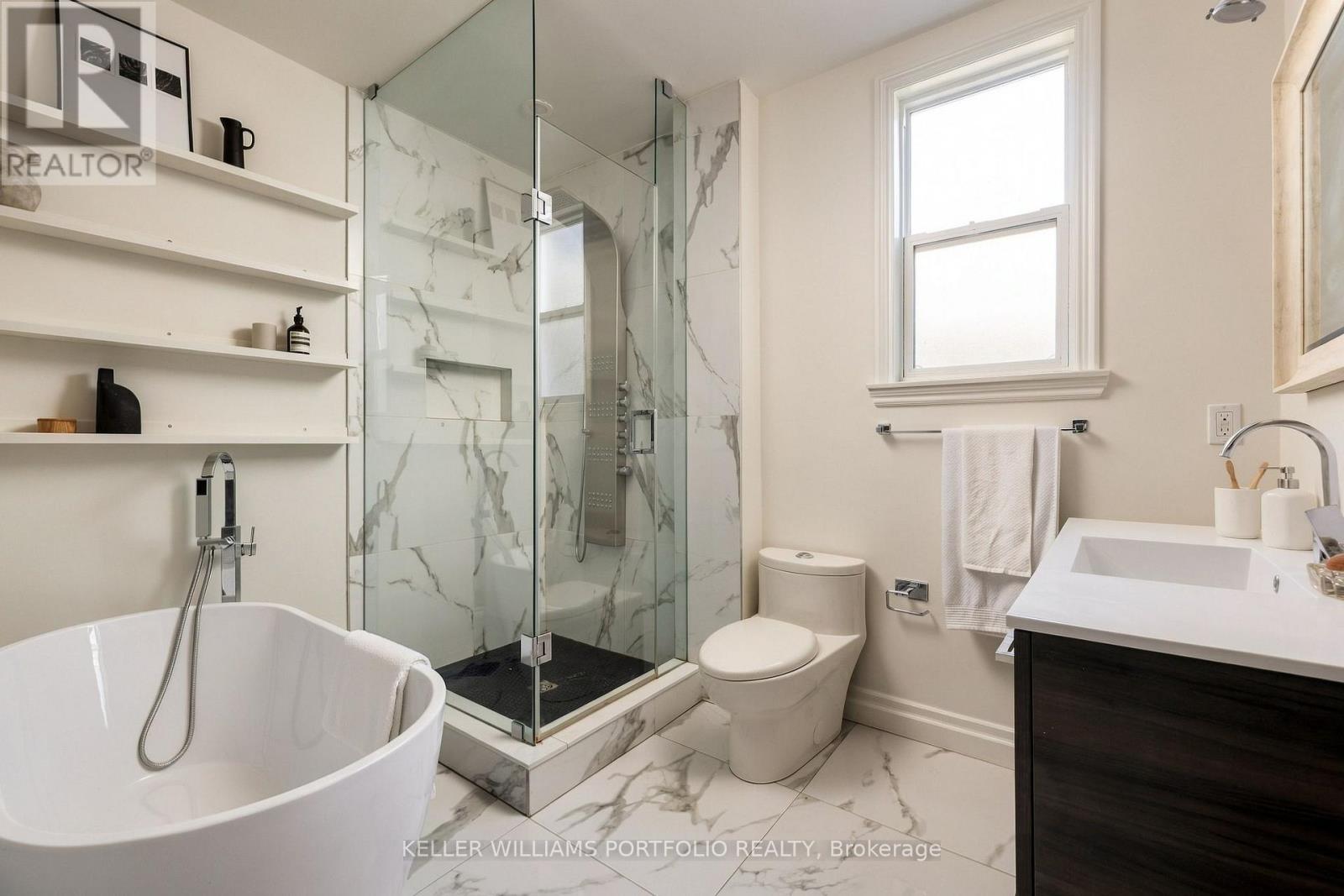 1006 Ossington Avenue, Toronto, ON photo 14
