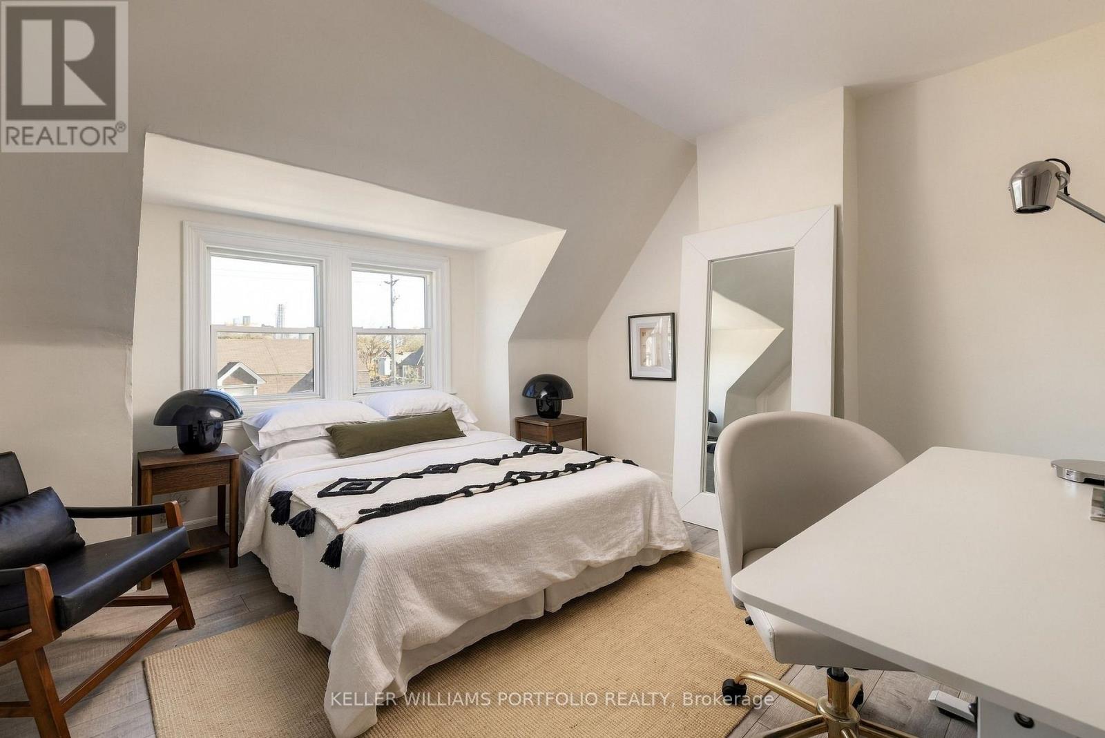 1006 Ossington Avenue, Toronto, ON photo 17