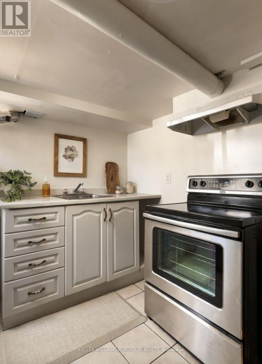 1006 Ossington Avenue, Toronto, ON photo 27