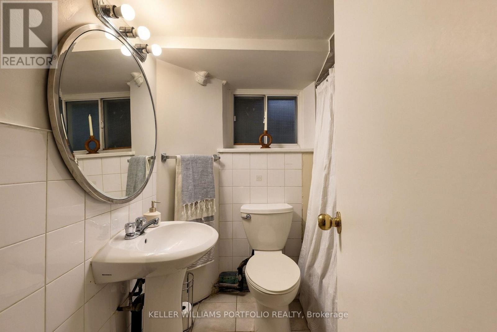 1006 Ossington Avenue, Toronto, ON photo 28