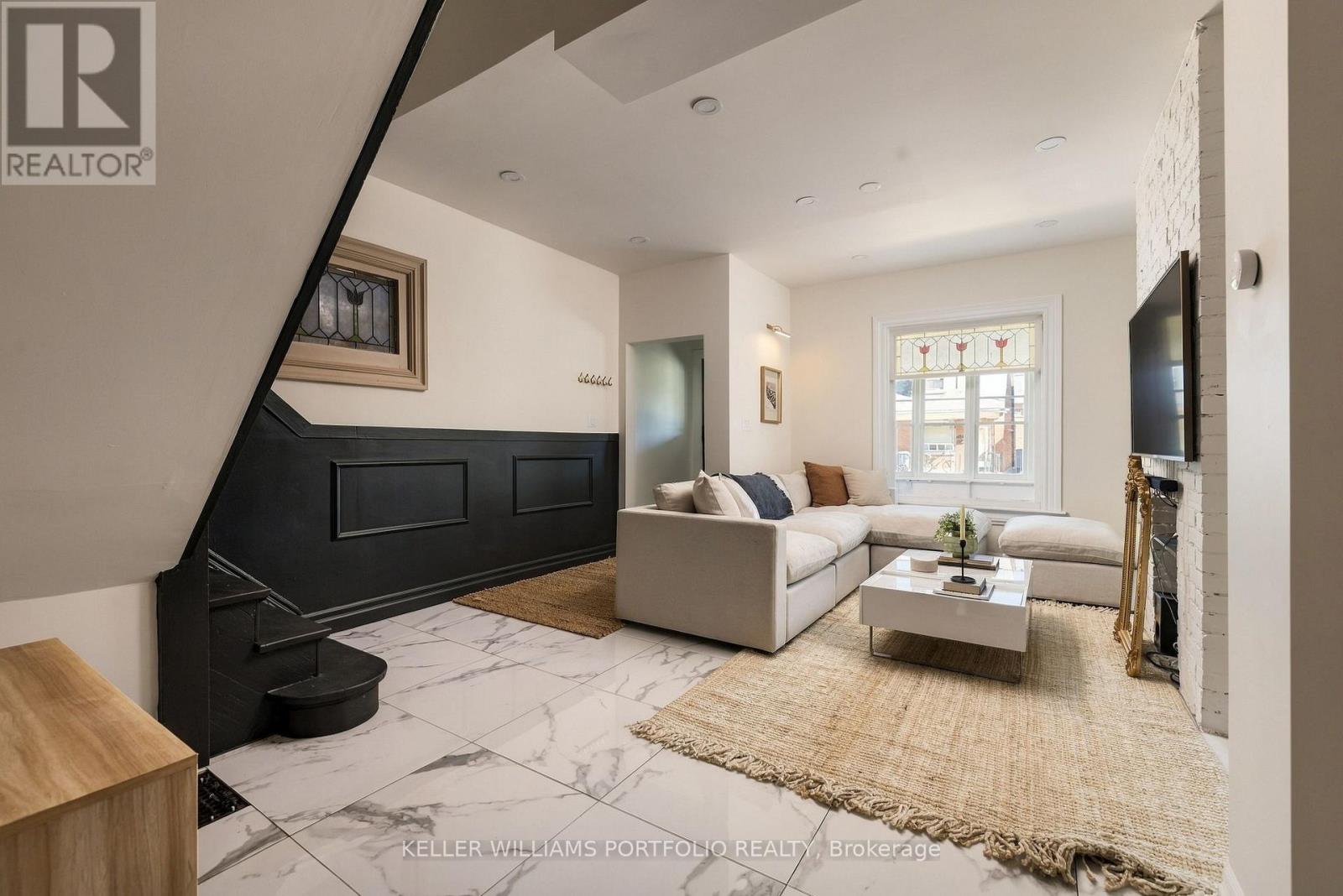 1006 Ossington Avenue, Toronto, ON photo 5