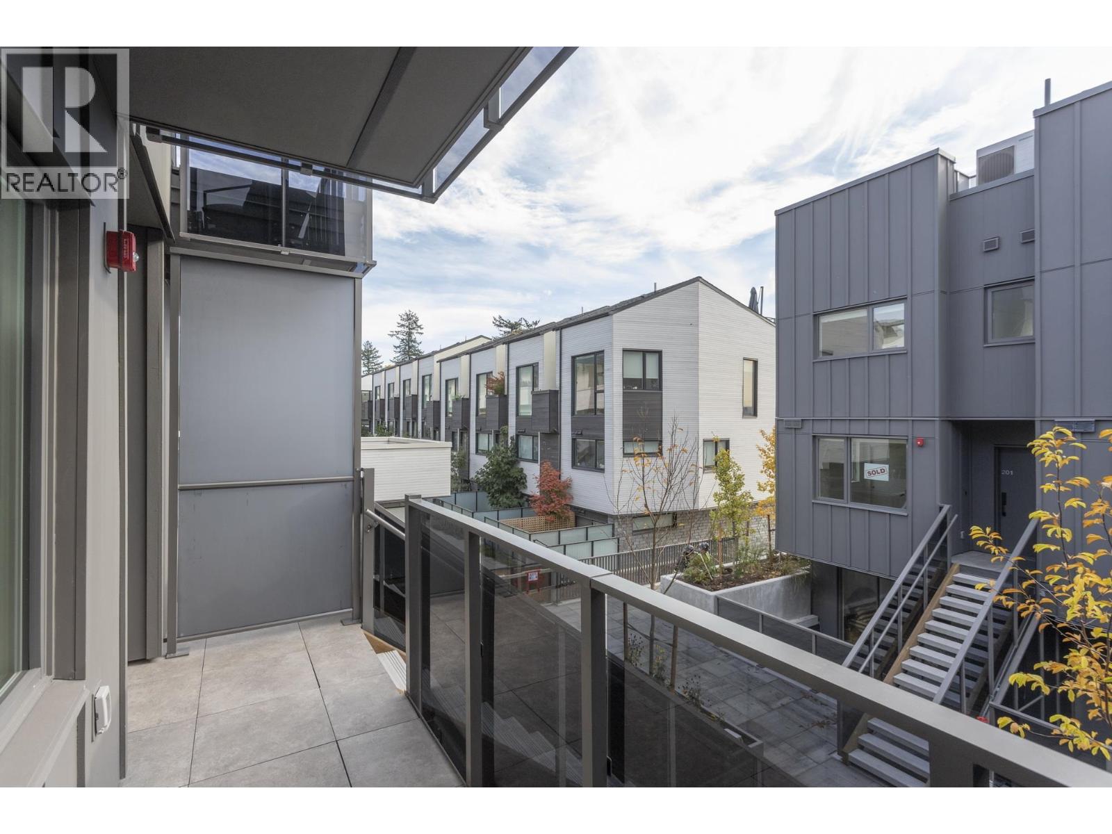 235 602 E 2nd Street, North Vancouver — photo 34