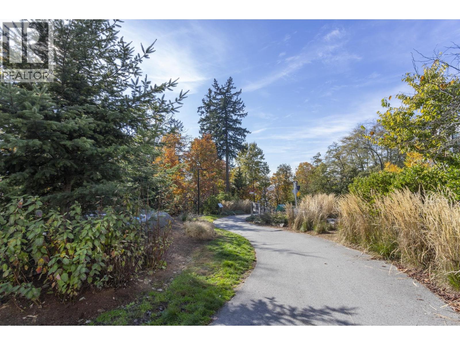 235 602 E 2nd Street, North Vancouver — photo 37