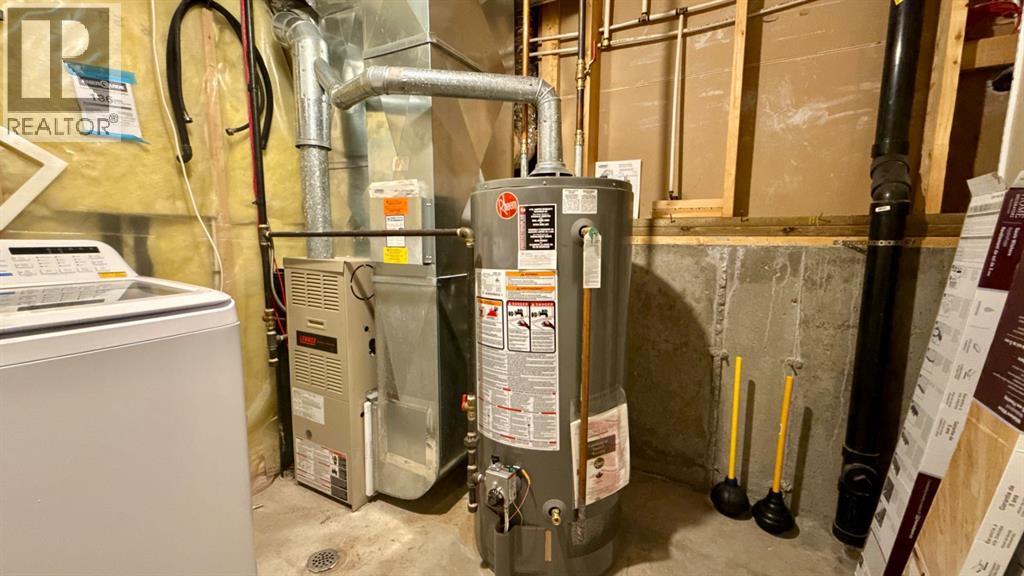 194 Peigan Court W, photo 30 of 35