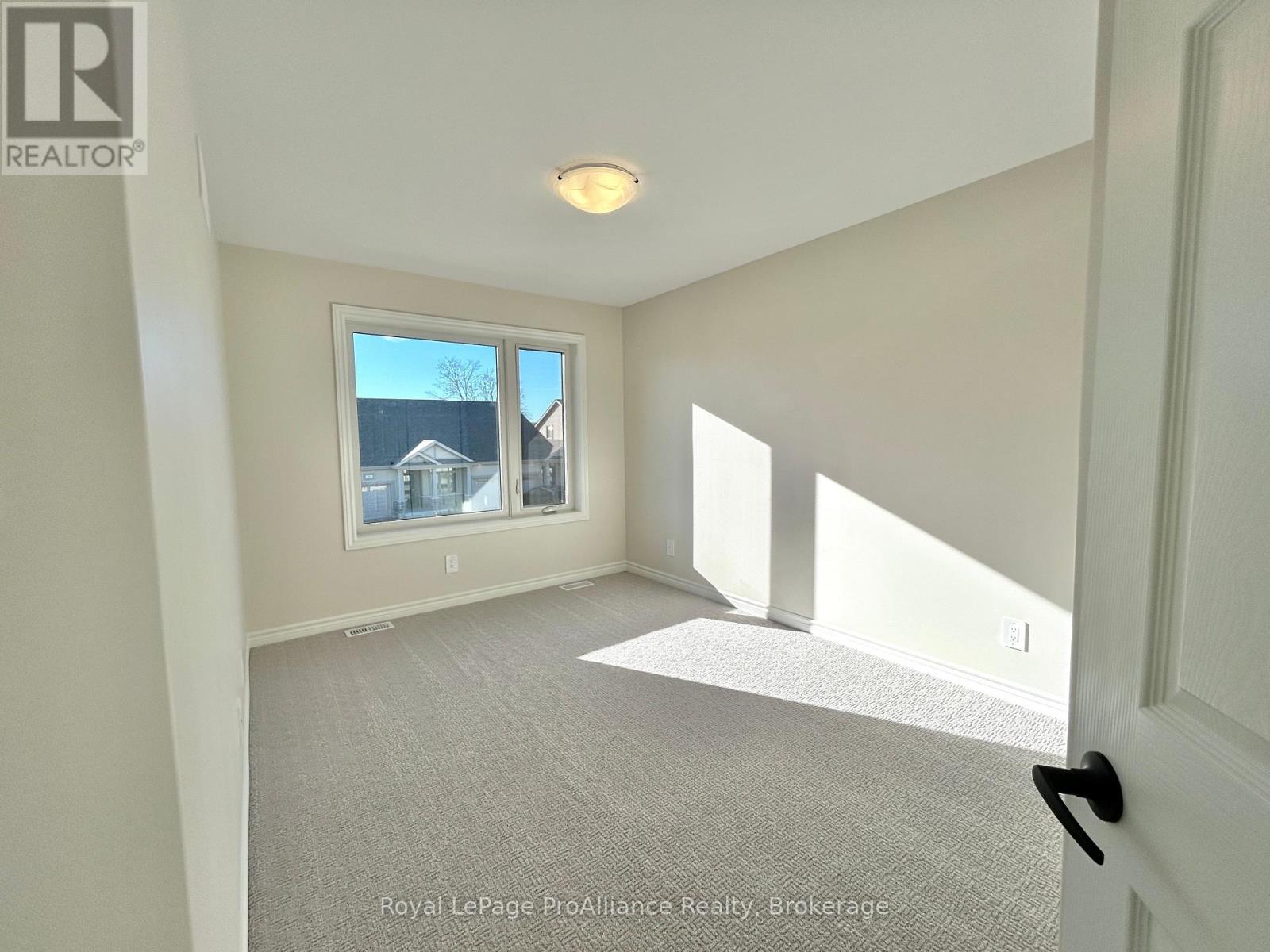 97 Athabaska Drive, Belleville, ON photo 24