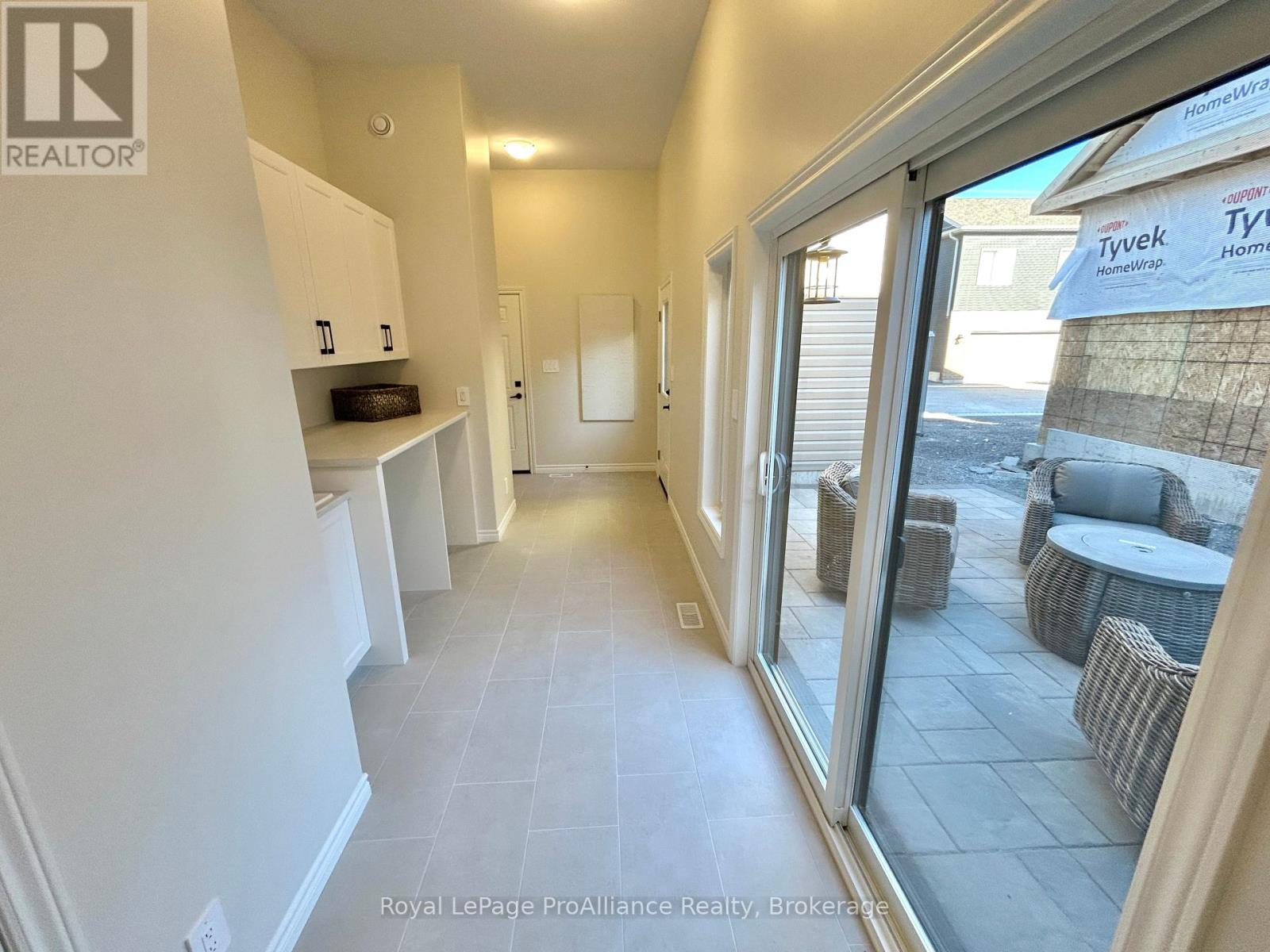 97 Athabaska Drive, Belleville, ON photo 9