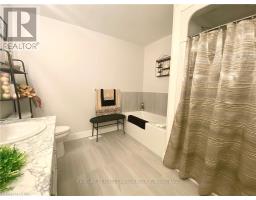 33 - 2910 Tokala Trail, London North, ON N6G0T9 Photo 13