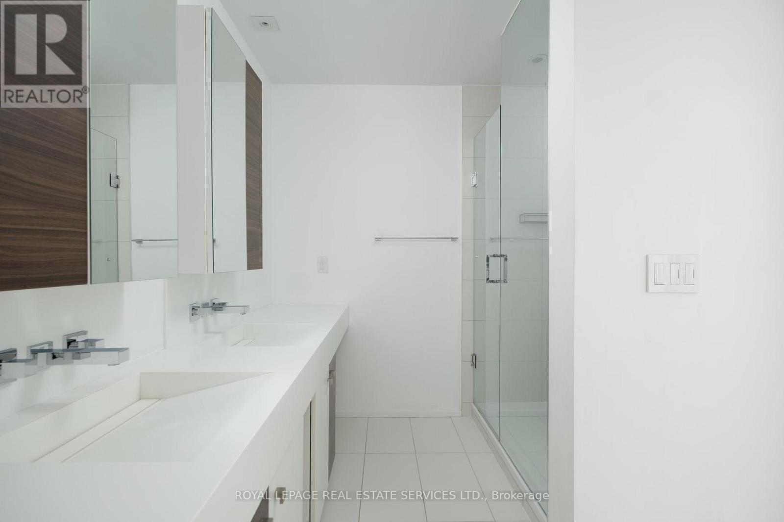 243 Claremont Street, Toronto, ON photo 24