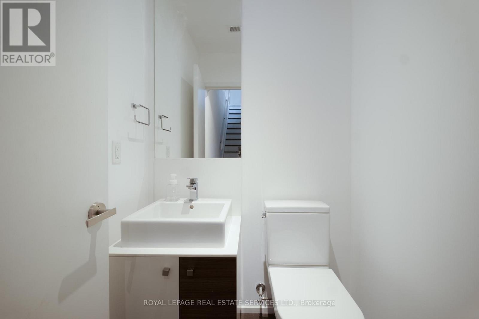 243 Claremont Street, Toronto, ON photo 28