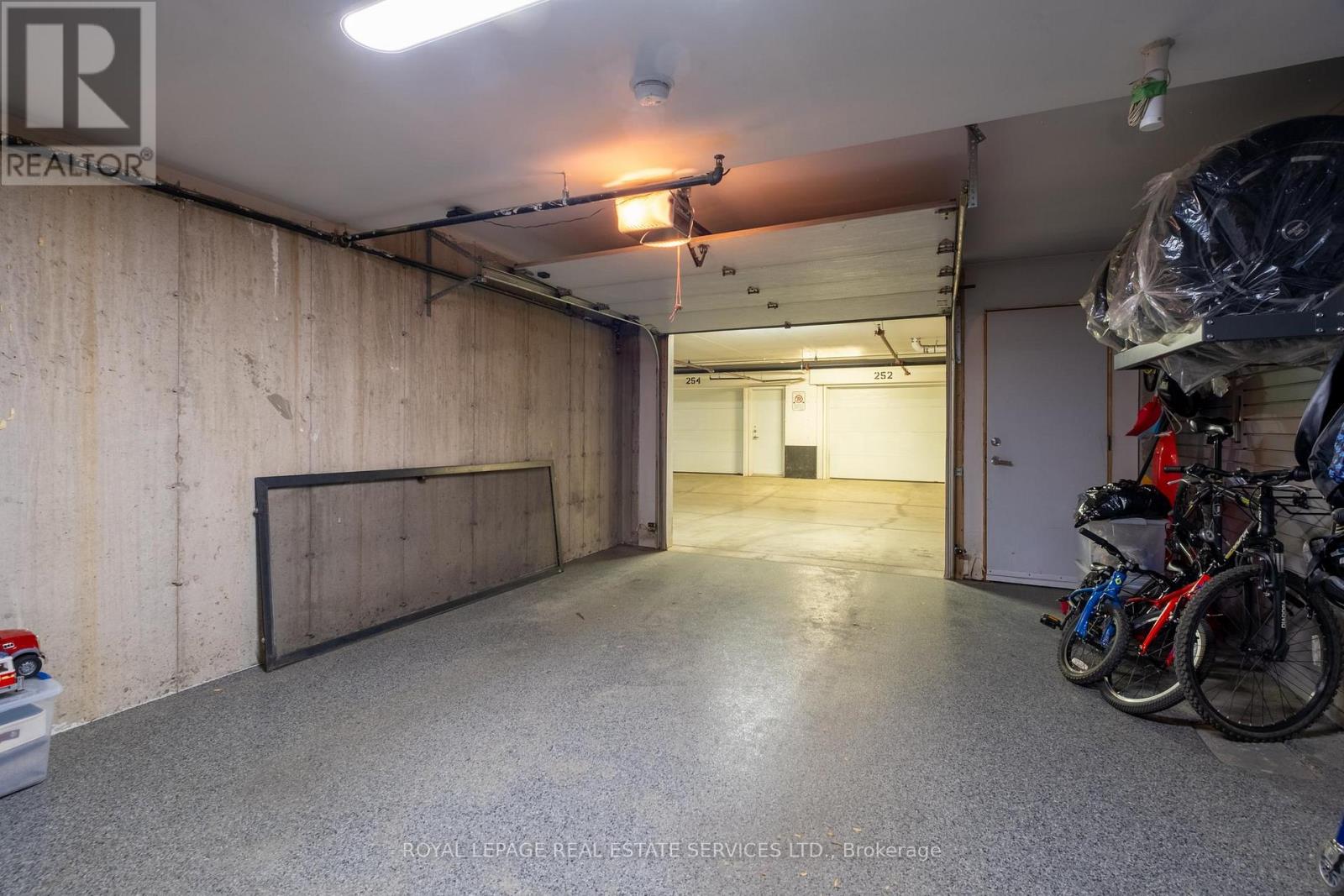 243 Claremont Street, Toronto, ON photo 29