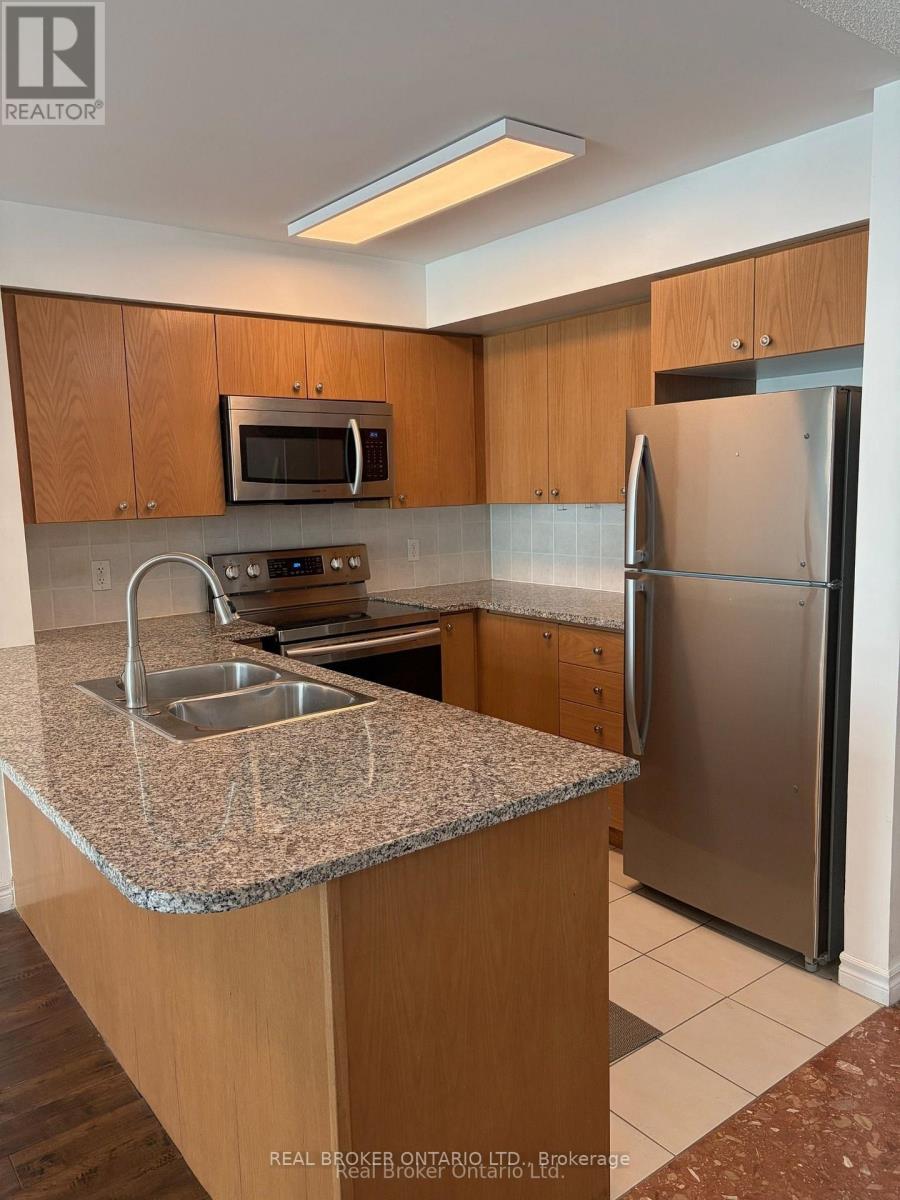 605- 51 Lower Simcoe Street, Toronto, ON photo 10