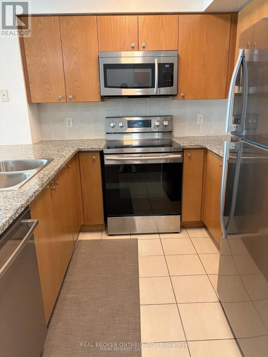 605- 51 Lower Simcoe Street, Toronto, ON photo 11