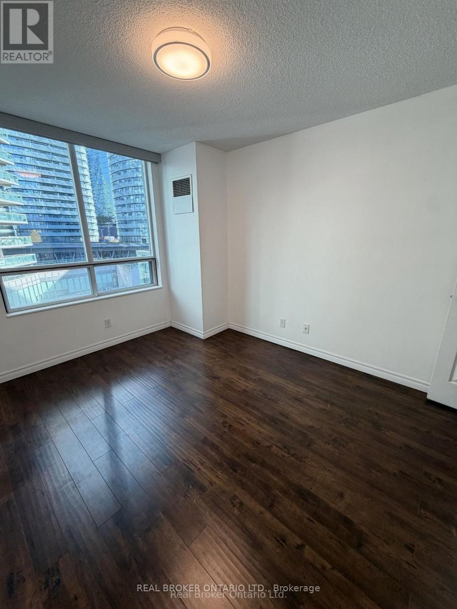 605- 51 Lower Simcoe Street, Toronto, ON photo 16