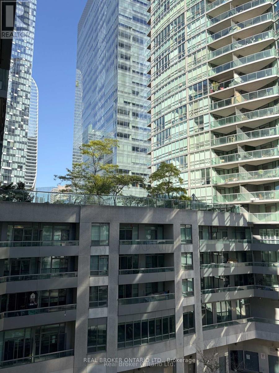 605- 51 Lower Simcoe Street, Toronto, ON photo 20