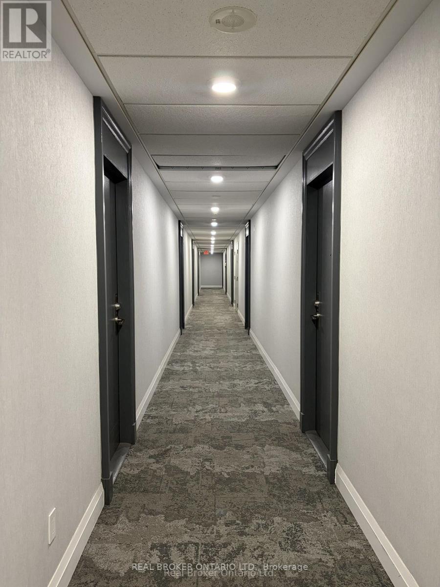 605- 51 Lower Simcoe Street, Toronto, ON photo 3