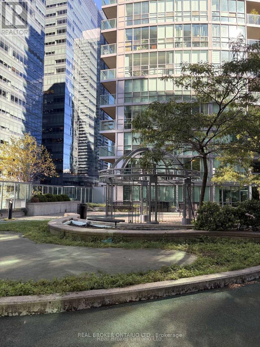 605- 51 Lower Simcoe Street, Toronto, ON photo 33