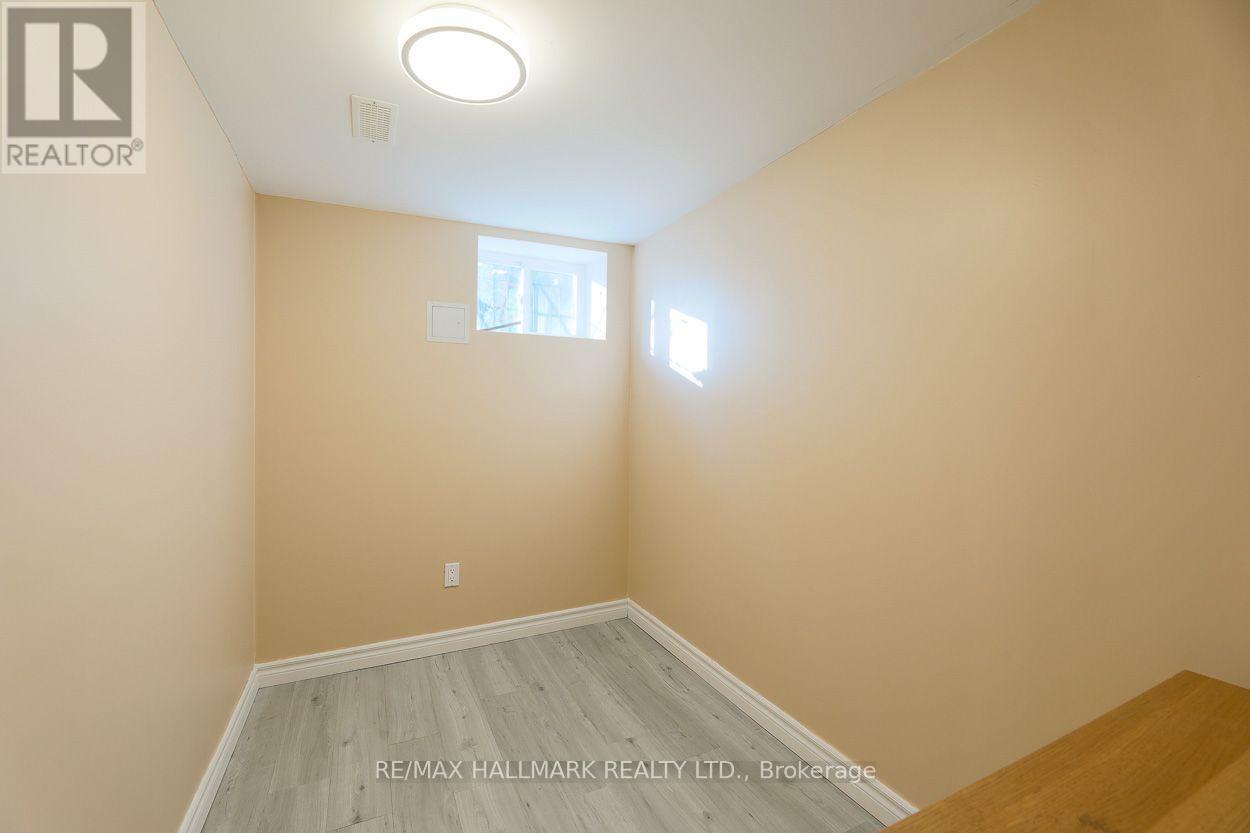 77A Badgerow Avenue, Toronto, ON photo 32