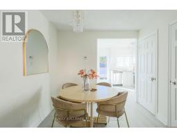 77a Badgerow Avenue, Toronto, ON M4M1V5 Photo 9